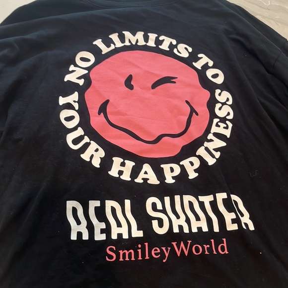 Long sleeve tee shirt - Picture 3 of 3